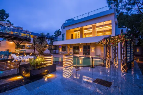 Hotel Millennium Park Hotels in Khingar