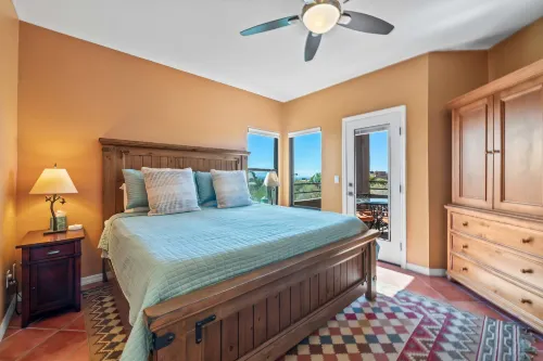 Gorgeous Mountain and City Views, Pools, and Hot Tubs