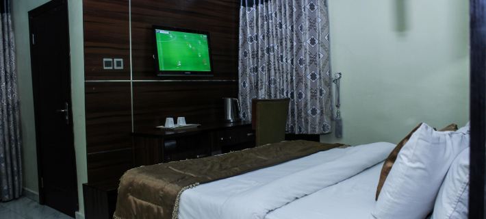 Six Diamond Hotel Отели в г. Айкжа