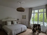 Demeure du saule Madame Hôtels à : Thieux