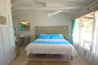 Small Hope Bay Lodge Отели в г. 