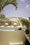 โรงแรมคูสบูทีคตูลุม - สระว่ายน้ำบนดาดฟ้า