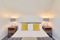 Host & Stay - King's Corner - Homestays