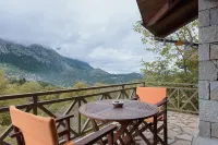 Parnassus Dreamwood Chalet Hotels in Sperchiada