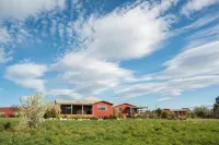 Eden's Edge Lodge Hotels in Kaiteriteri