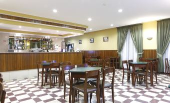 Domus Pacis Fatima Hotel