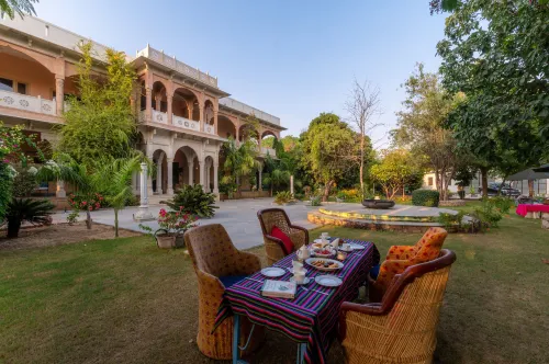 Chhota Mahal