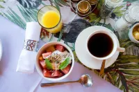 La Roca Guest House - พร้อมอาหารเช้า