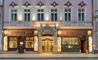 Hotel Embassy - С баром
