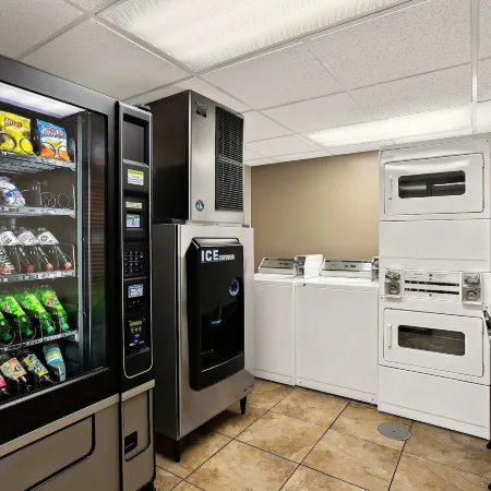 Best Western Center Pointe Inn
