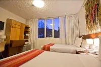 蒂拉維瓦普諾廣場酒店 酒店