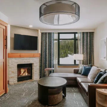 Summit Hotel at Big Sky Resort