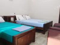 Traveller's Home Hotel Hotels in Tissamaharama