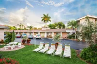 Tropical Beach Resorts - Sarasota Hotels in Osprey