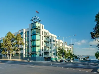 Waterfront (Yarra St) by Gold Star Stays Hôtels à : East Geelong