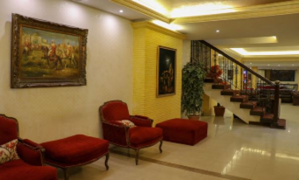 Grand Suites Hotel