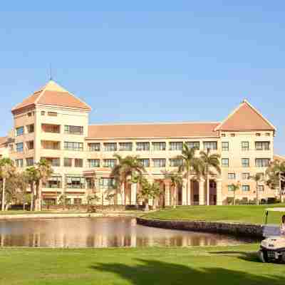 ヒルトン ピラミッズ ゴルフ Hotel Exterior