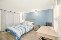 Founder's Brook Motel and Suites Hotels in Bristol