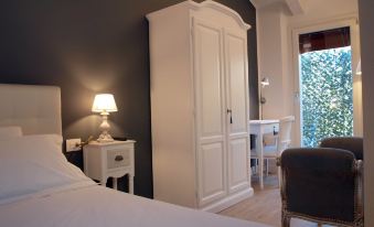 Cosmopolitan Central Rooms