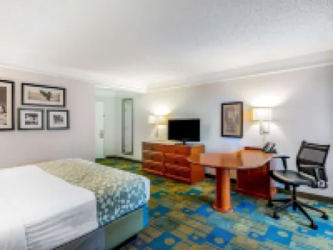 La Quinta Inn & Suites by Wyndham Fremont / Silicon Valley Hotels in Fremont