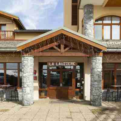Sowell Family la Lauzière Hotel Exterior