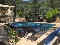 Azmakbasi Camping Hotels in Mentese