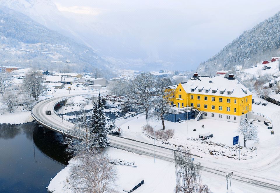 hotel overview picture