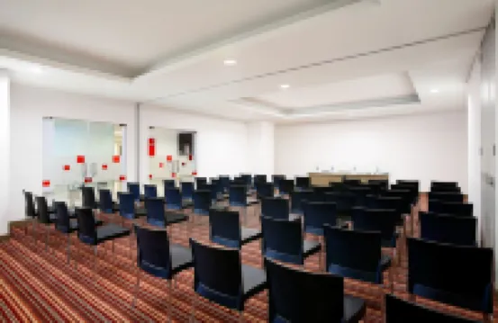 Amaris Hotel Season City