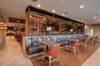 DoubleTree by Hilton Denver International Airport - breakfast