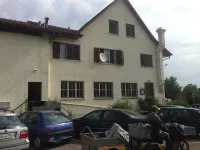 Hostel Airport Hotels in 