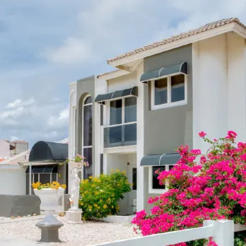 Modern Hotel Aruba Отели рядом с достопримечательностью «Пляж Палм-Бич»