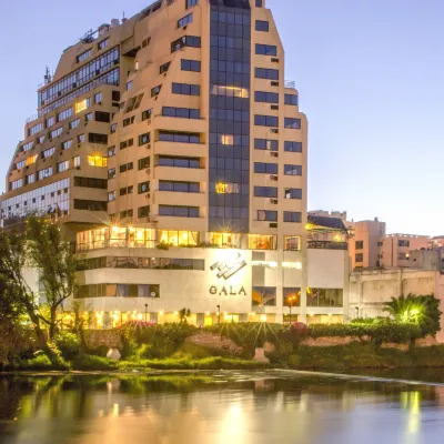 Lrh Viña del Mar and Convention Center - Ex Gala Hotel Hotel dekat Pantai Las Salinas (Playa Las Salinas)