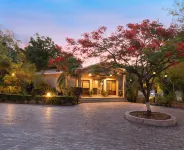 Click Resort Corbett Tiger Den Hotels in Найнітал