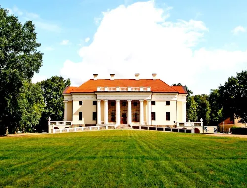 Pakruojis Manor's Palace Boutique Hotel Hotels in Pakruojis