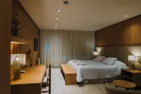 Plaza Paradiso Petit Hotel - Parking