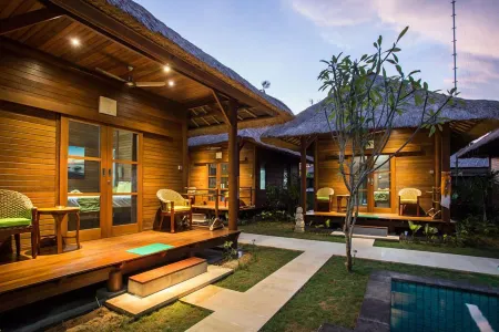 Gecko Villa & Bungalows Отели рядом с достопримечательностью «Selambung Beach»