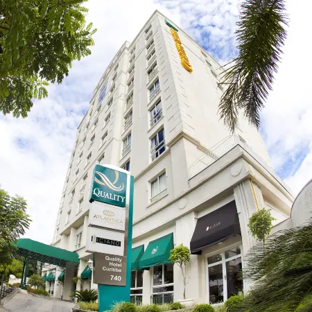 Quality Hotel Curitiba Отели рядом с достопримечательностью «Батл»