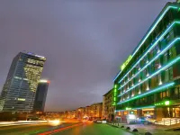 Ibis Styles Istanbul Bomonti Hotels near Bomontiada