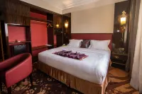 Hôtel Fleur de Lys Plateau Hotels in 