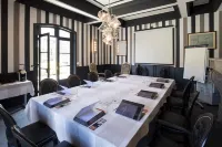 Domaine de Joinville & Spa Hotels in Incheville