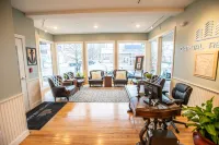 84 Main Hotels in Kennebunk