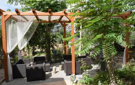 Villa Tasca Farmhouse and Wellnes Отели в г. Мирабелла-Имбаккари