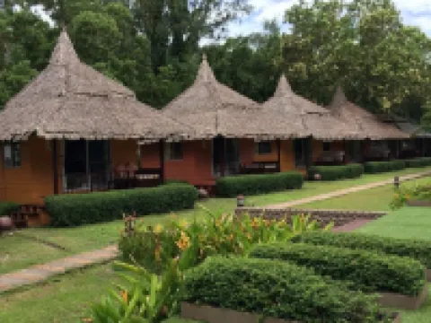 พยามคอทเทจรีสอร์ท โรงแรมในเกาะพยาม