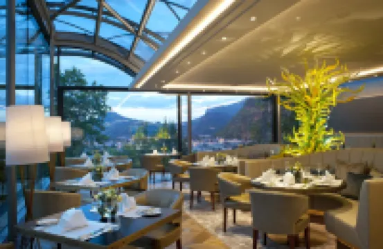 Hotel Schloss Mönchstein