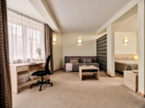 Apartamenty Media Park Hotels near Wawer