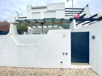 Quarteira Stylish 2 by Homing Hotels in Куартейра