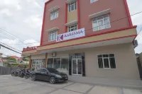 RedDoorz Near Islamic Center Samarinda Hotel a Timbau