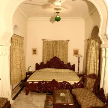 Palkiya Haveli - Heritage Hotel