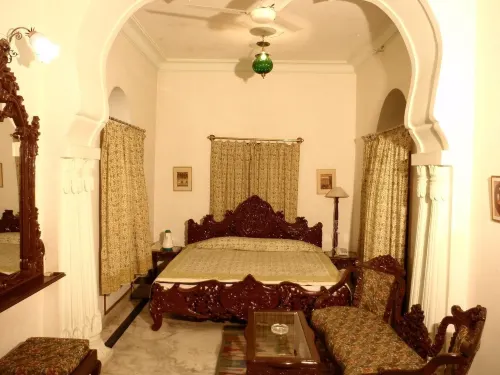 Palkiya Haveli - Heritage Hotel