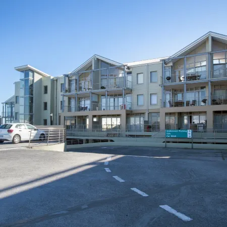 3Br Coastal Stay Balcony BBQ Views by Ctha